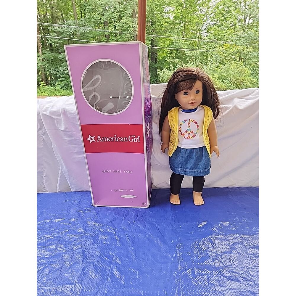 American Girl 18" Doll GRACE THOMAS Brunette Freckles Julie Albright Outfit /Box